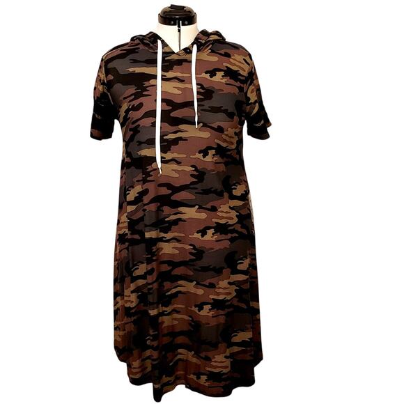 J for Justify Dresses & Skirts - 🫶 J for Justify Camouflage Hooded Dress – Size 1X